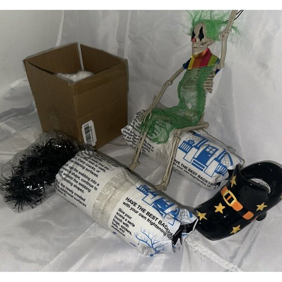 3 x Stretchy Spider Web Halloween Cobweb With Scary Spiders Witch Shoe Skeleton - Picture 5 of 10